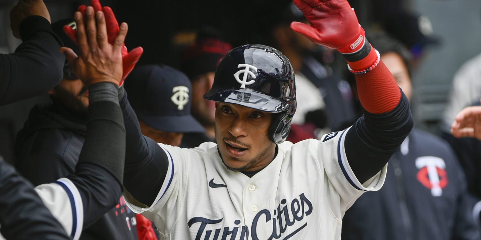 Twins respond as Polanco takes charge at plate