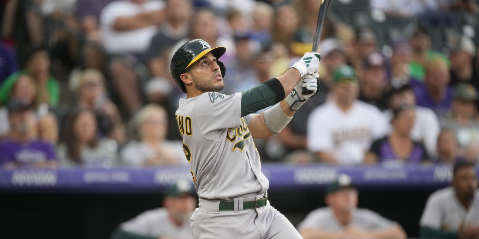 Oakland, USA. 26th May, 2022. Oakland Athletics right fielder Ramon  Laureano (22) swings at a pitch during the third inning in Oakland, CA  Thursday May 26, 2022. (Image of Sport/Neville Guard) Photo