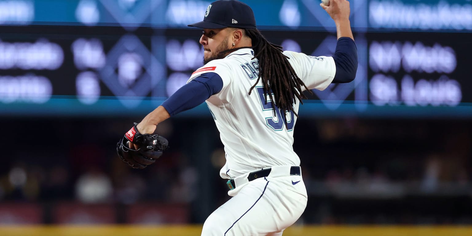 White Sox to acquire righty Castillo from Mariners in 4-player trade (source)