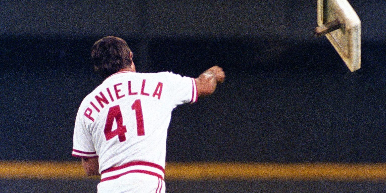Piniella's 1990 ejection still one of most beloved moments in Reds history