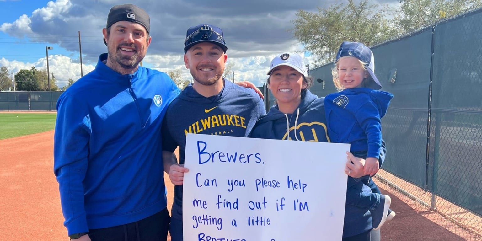 Mike Brosseau part of fans' gender reveal