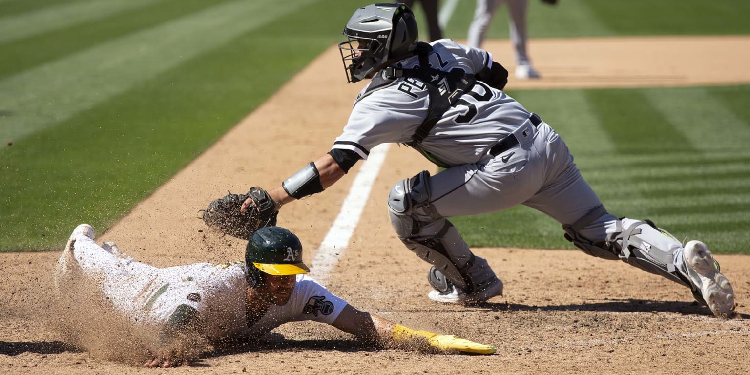 White Sox allow six run rally in extra innings loss