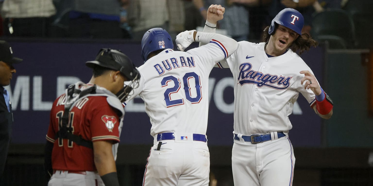 Ezequiel Duran continues to play well for the Rangers
