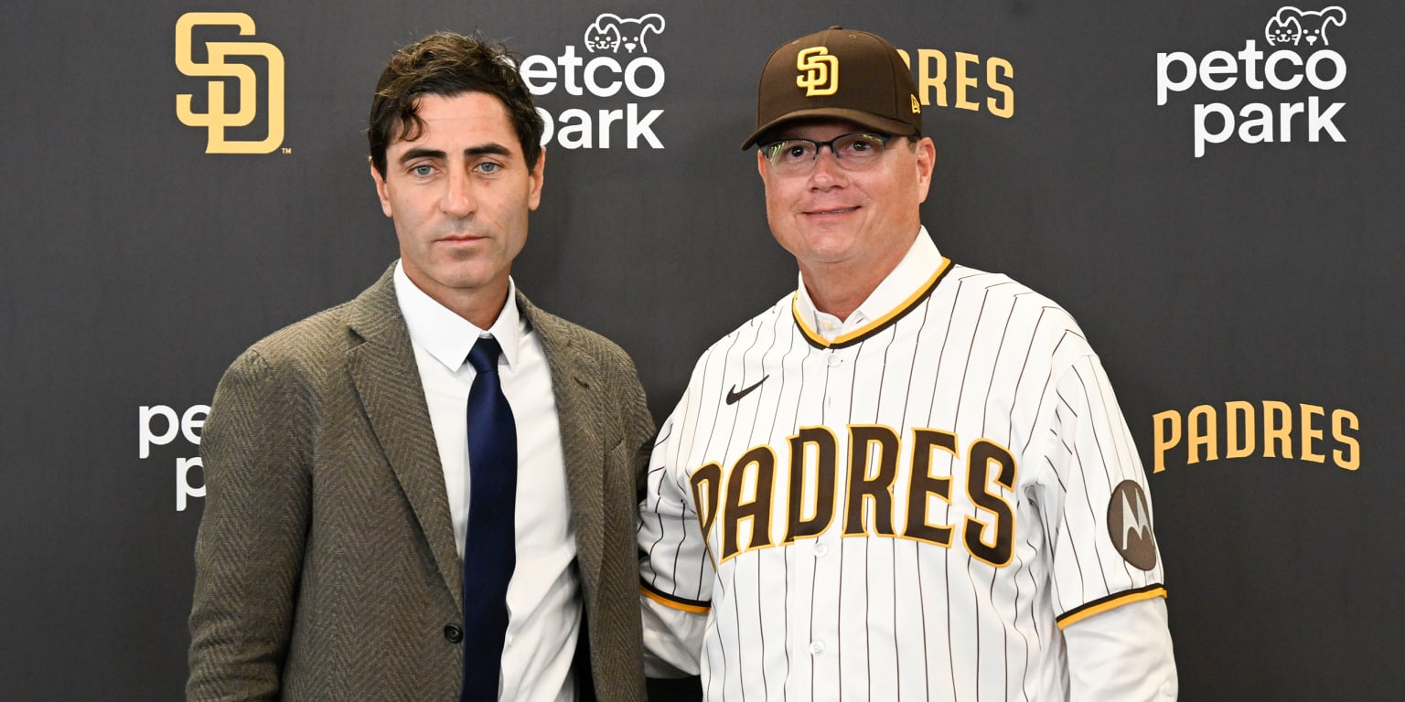 Padres hire Mike Shildt as their new manager