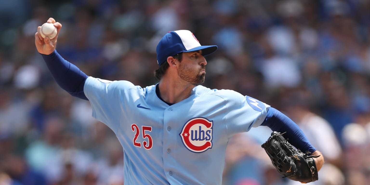 Suzuki powers Holmes' first win with Cubs