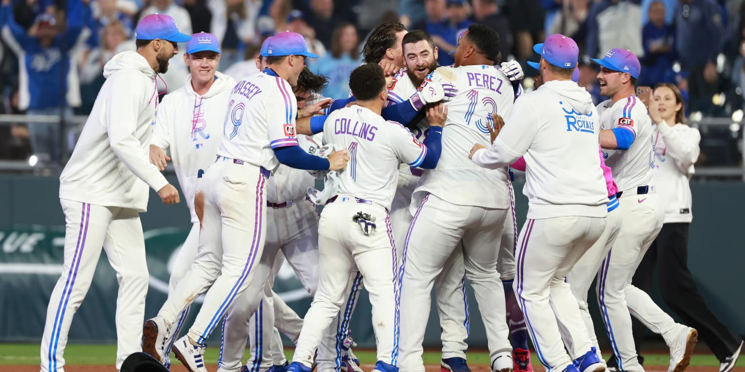 Isbel follows pair of defensive gems with first career walk-off for Royals