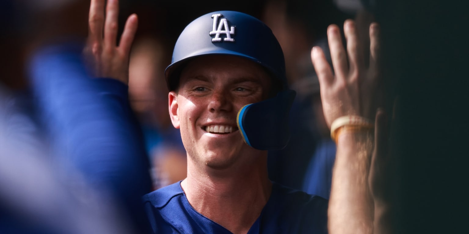 It took 6 games, but Smith provides Dodgers' first spring homer