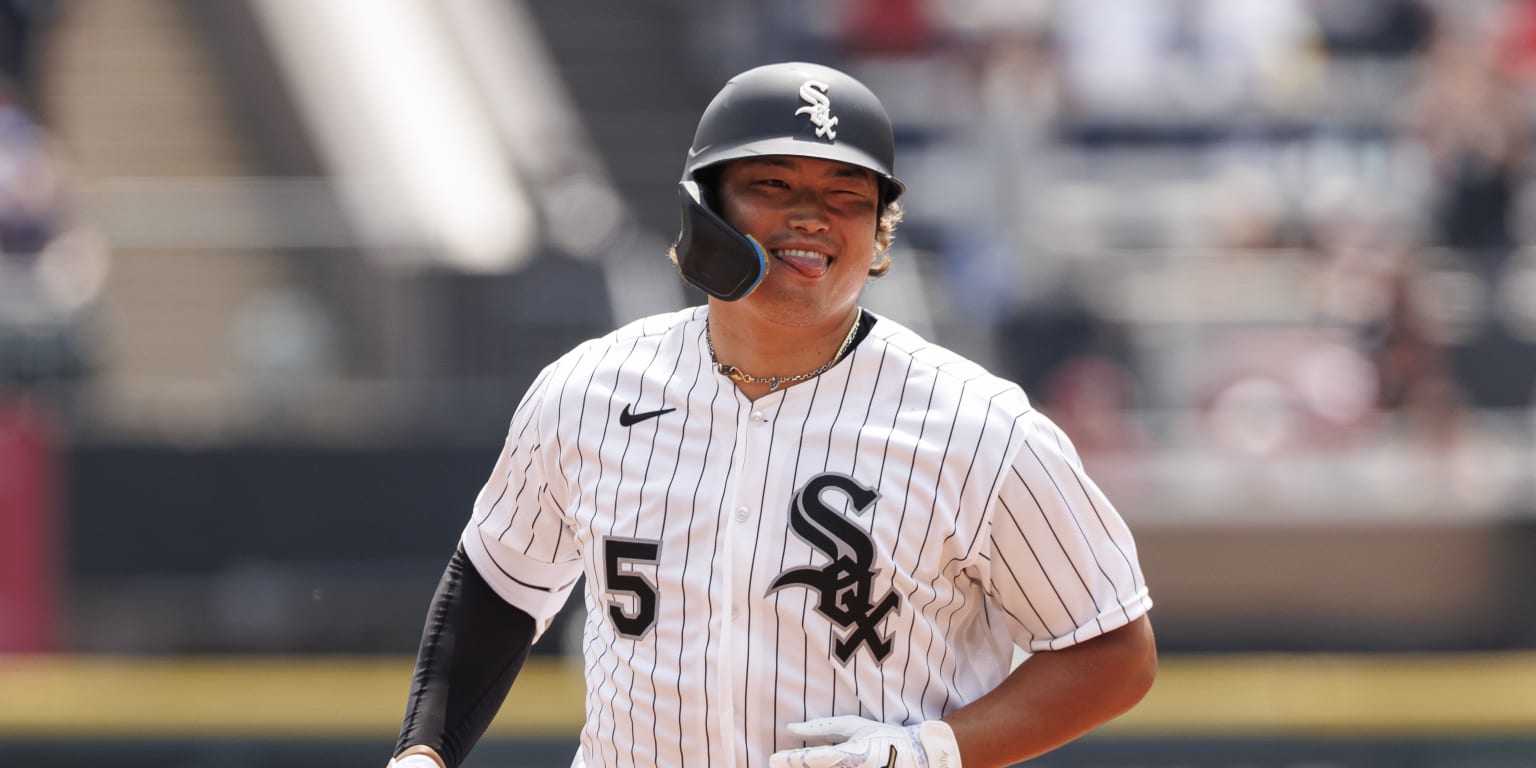 'I have power': Murakami snaps home run drought on bobblehead day