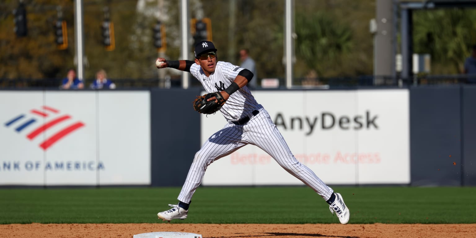 Yankees Magazine Lombard Jr.