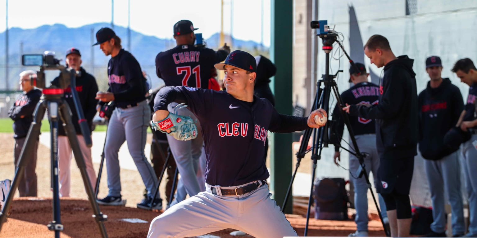 Logan Allen of the Cleveland Guardians walks to the mound during the  News Photo - Getty Images