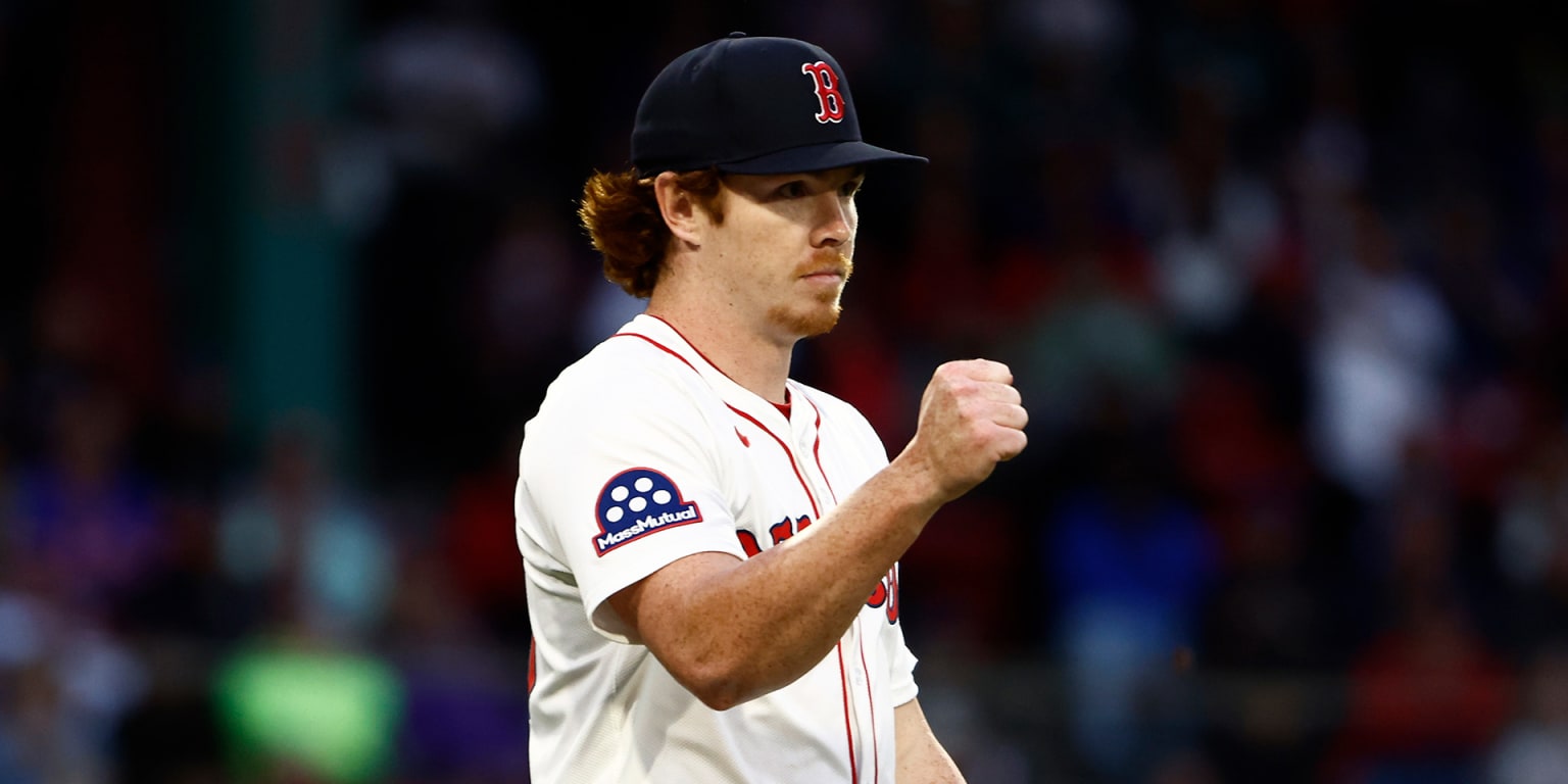 Dobbins responds to report on dad's baseball career, stir over his Yanks comments
