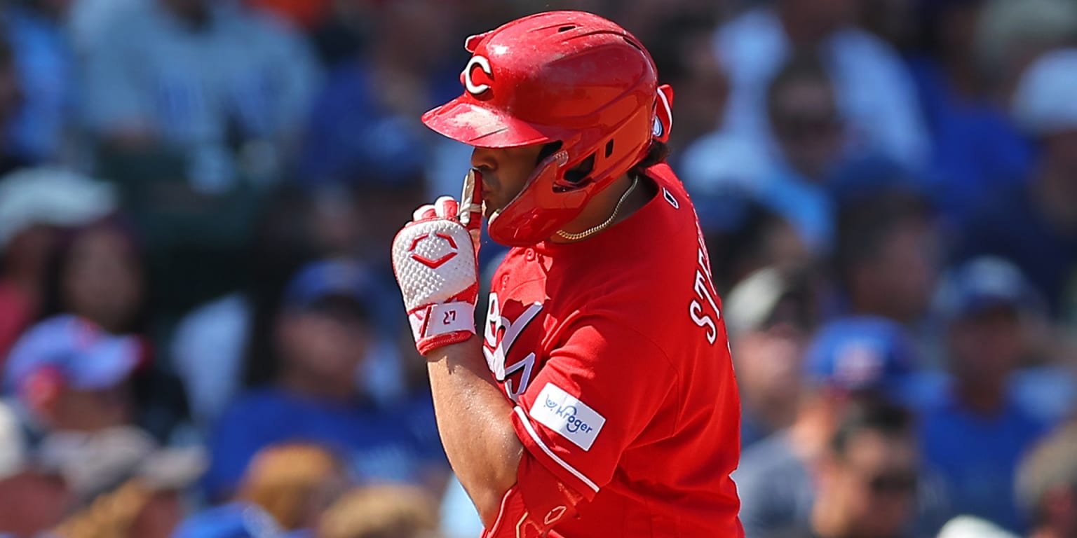 Stewart makes latest case for Rookie of the Year in Reds' win at Wrigley