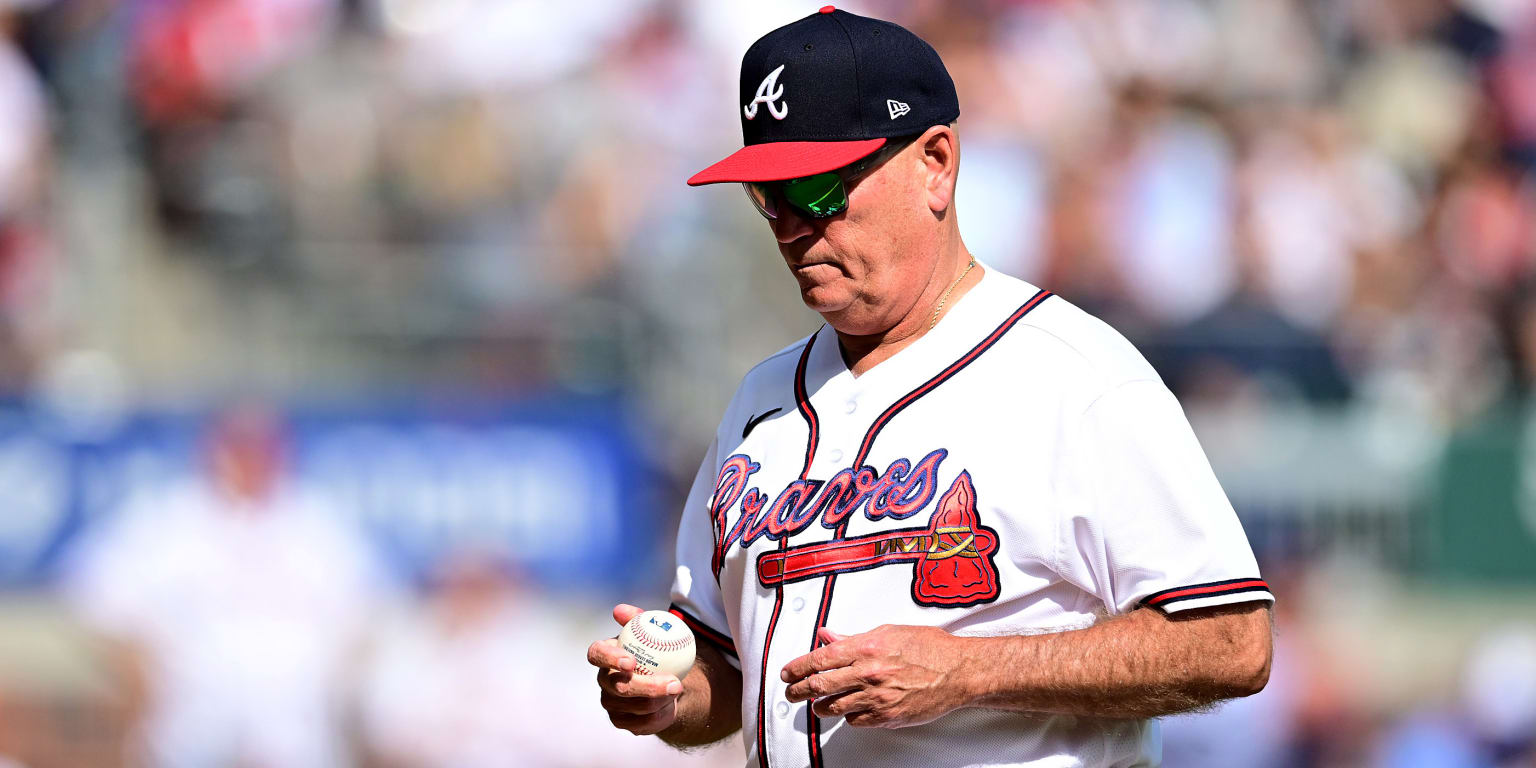 Brian Snitker signs contract extension with Braves through 2025