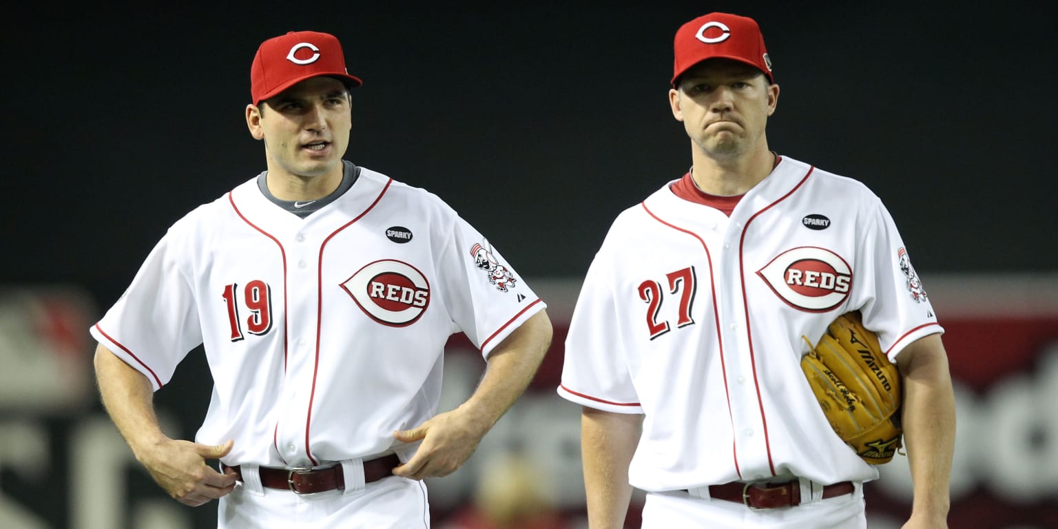 Rolen fills role in Reds clubhouse