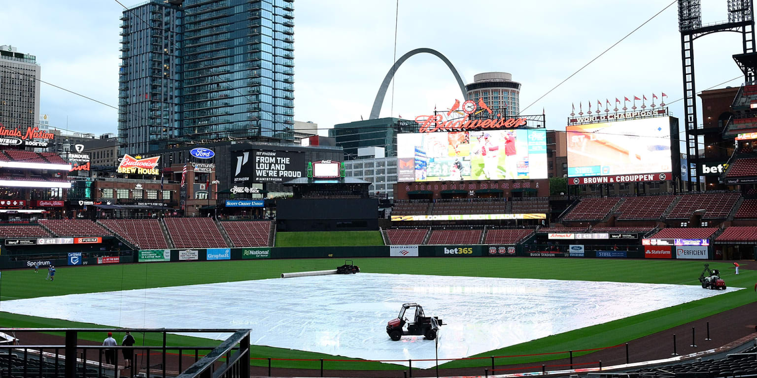 Royals-Cards rained out Wednesday; split twin bill Thursday