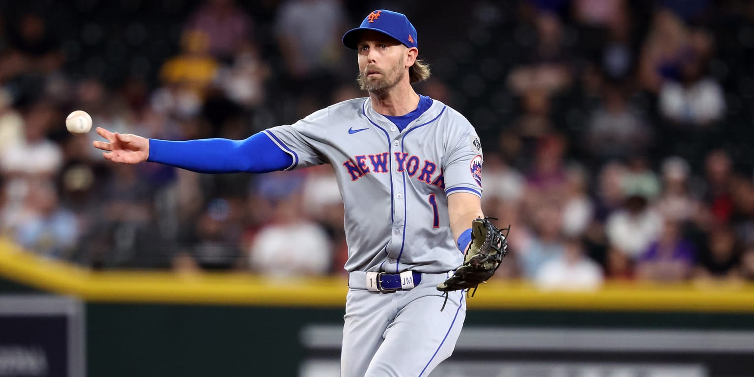 Jeff McNeil rejoins Mets, hopes to play later in playoffs