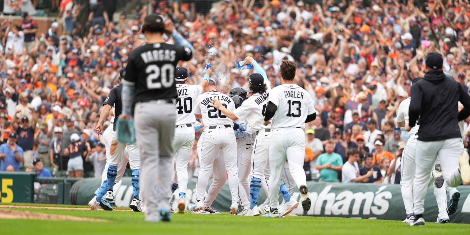 Jones sparks Tigers' late comeback on an emotional Father's Day 