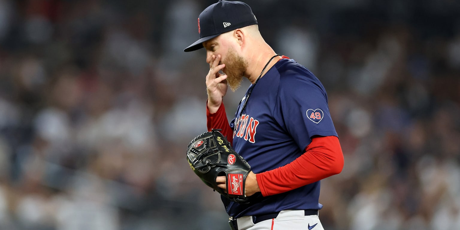 Red Sox blow late lead in loss to Yankees
