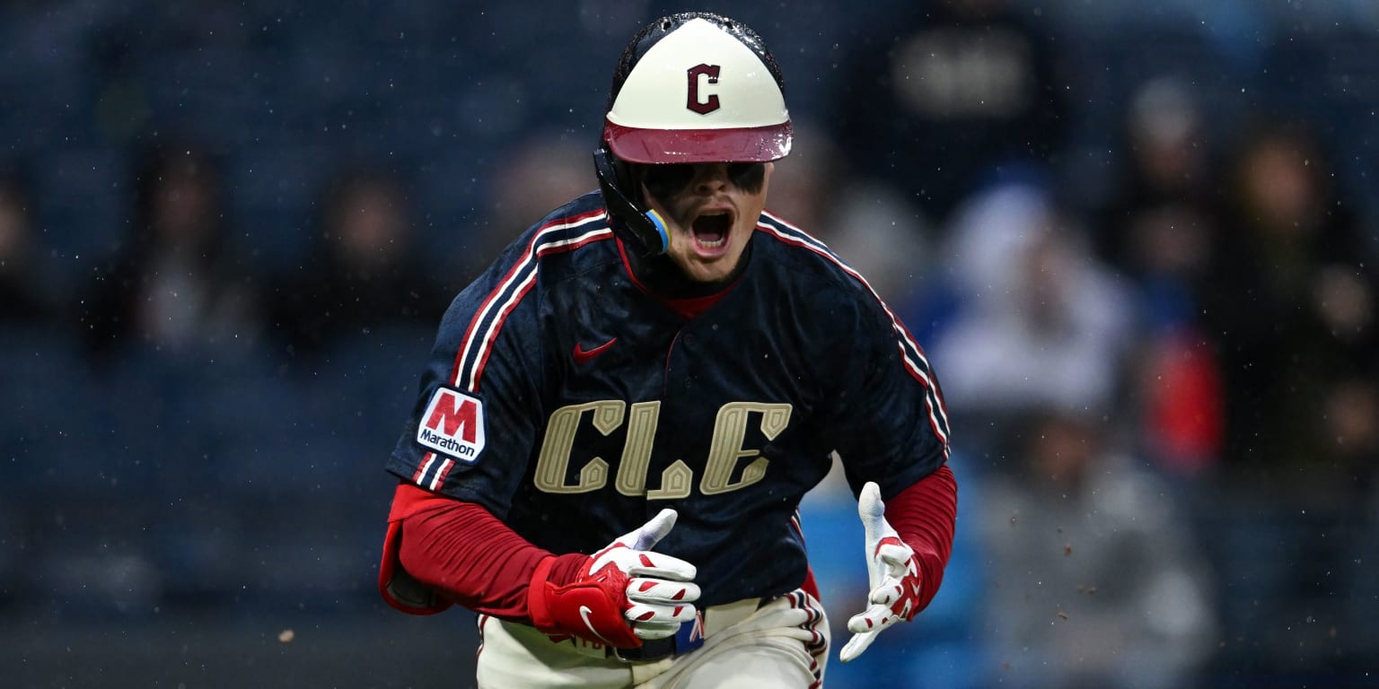 Bazzana blasts first big league homer through raindrops
