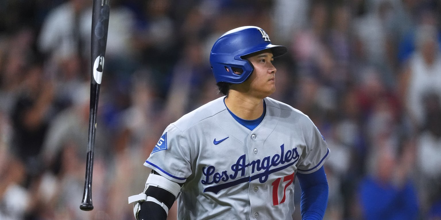 That Hurt! Ohtani's 452-foot HR (his 2nd of game) caught by LA reliever