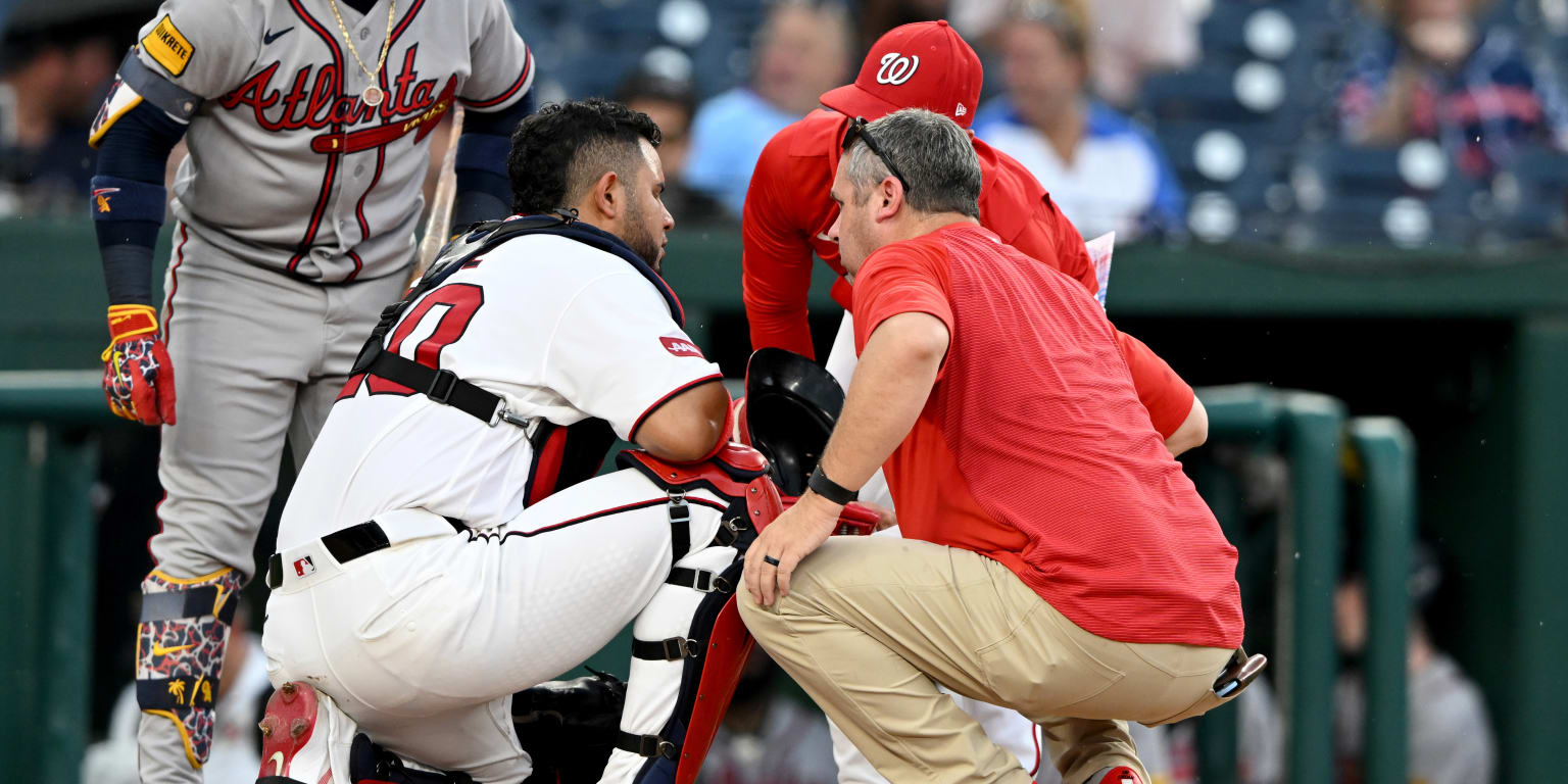 Nationals lift Ruiz as precaution after catcher takes foul ball off mask