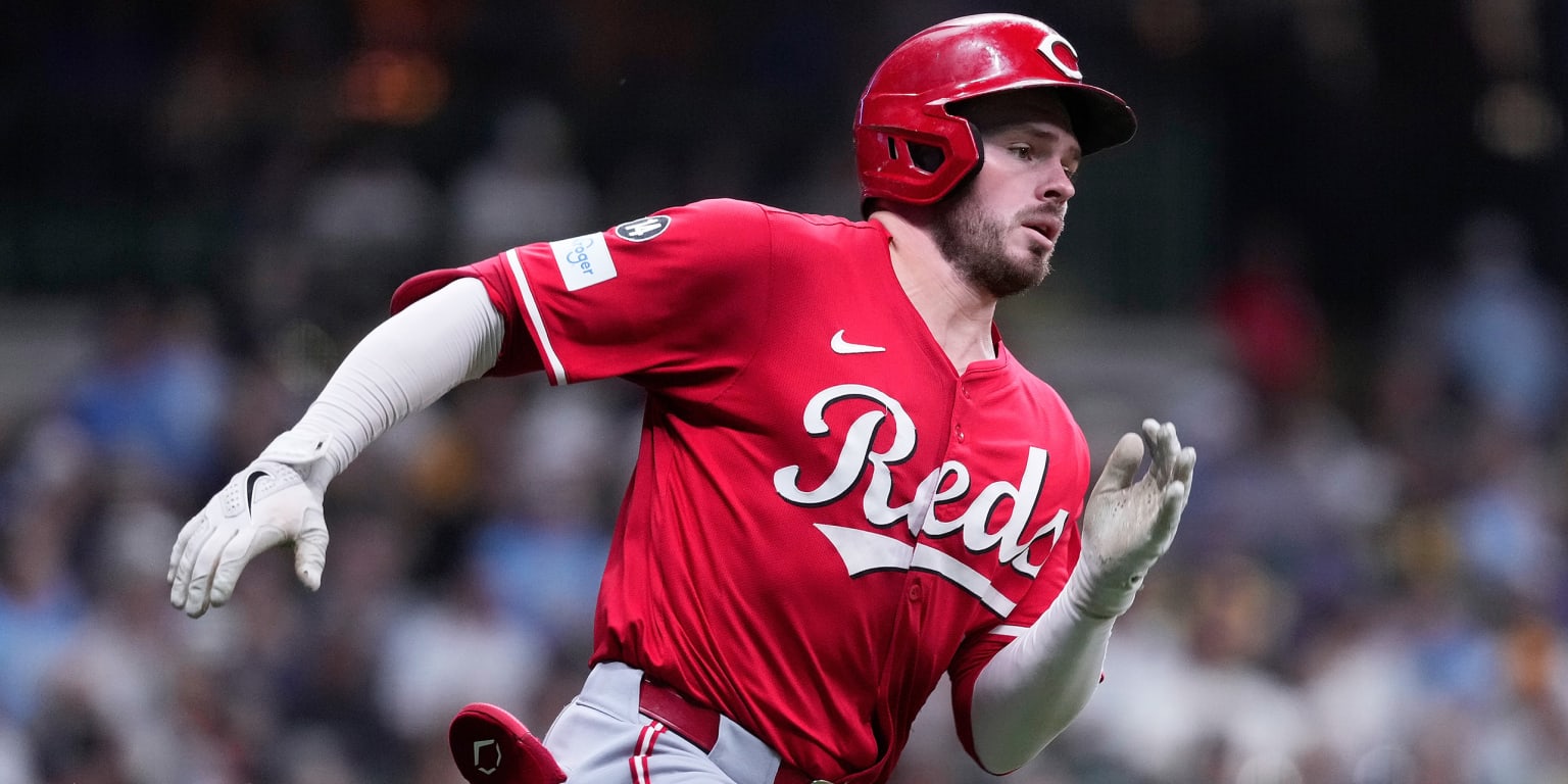 Rays land 2B Lux, pitching prospect in 3-team trade (source)