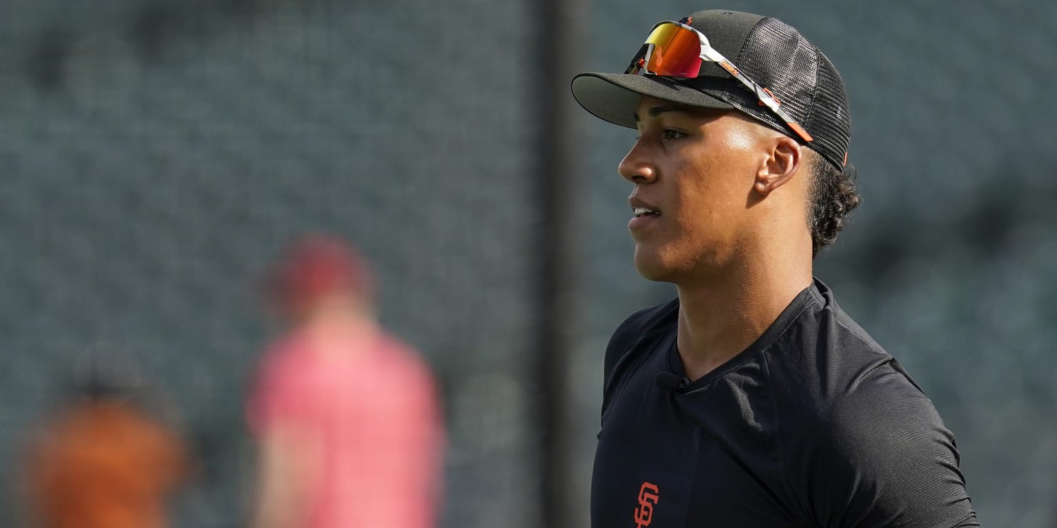 Giants two-way prospect Reggie Crawford hits 1st HR
