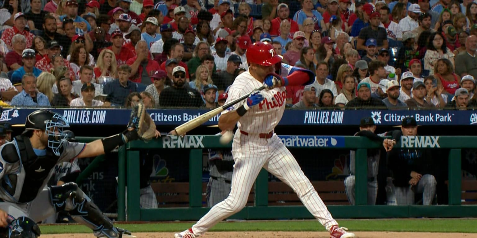 X-rays negative for Turner after HBP, 8th-inning exit