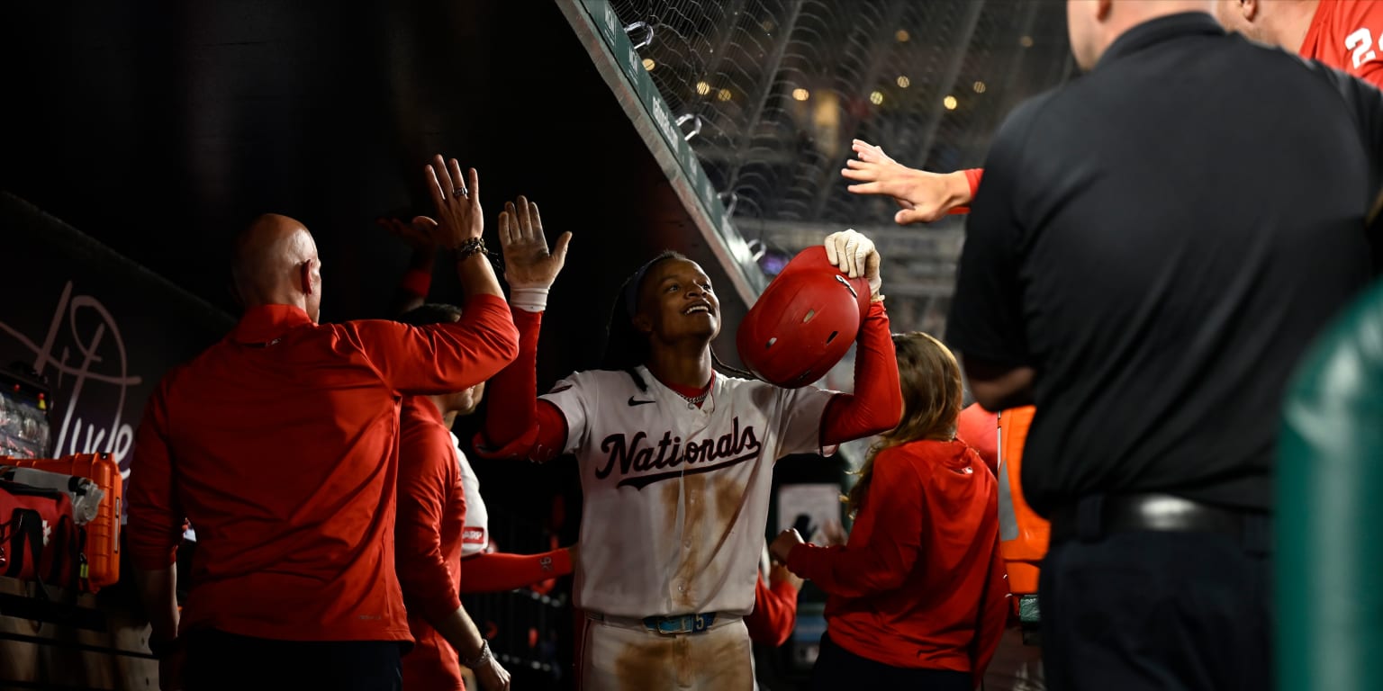 Extra-base hits come in bunches as slugging Nationals rout Twins