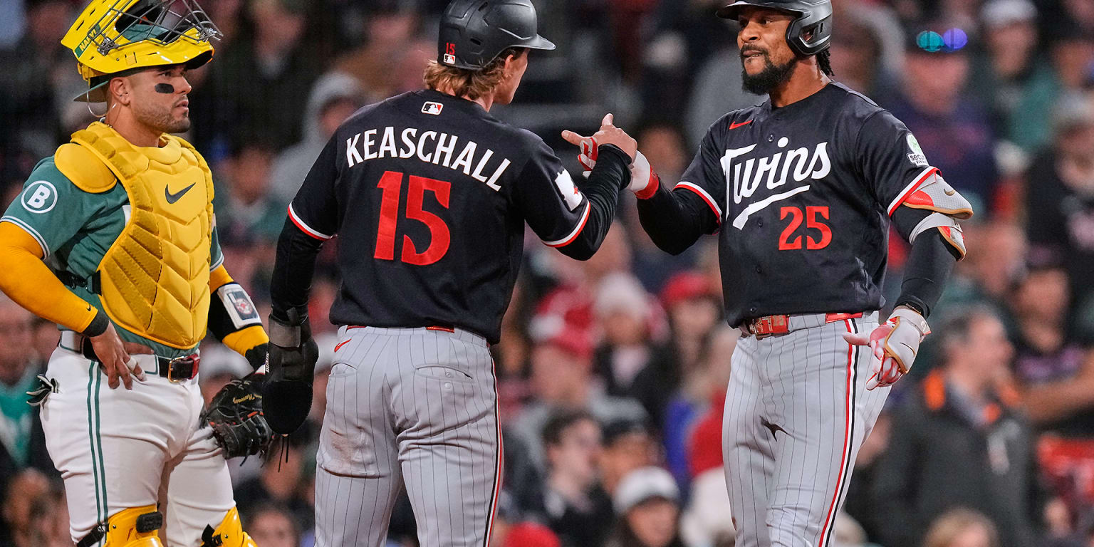 Late long balls from Buxton, Martin fuel Twins' comeback win