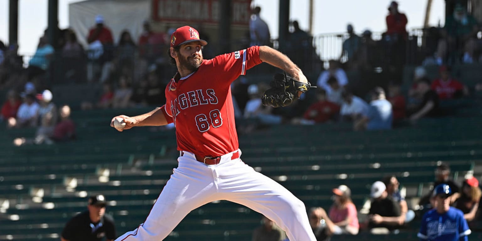 Angels still deciding on key roster battles, including closer
