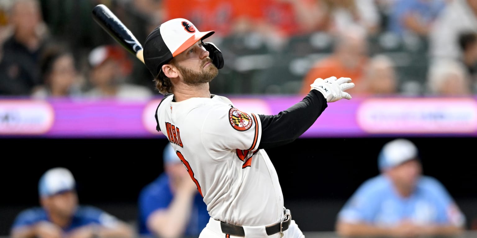 Mariners add outfielder Ward in 4-player trade with Orioles