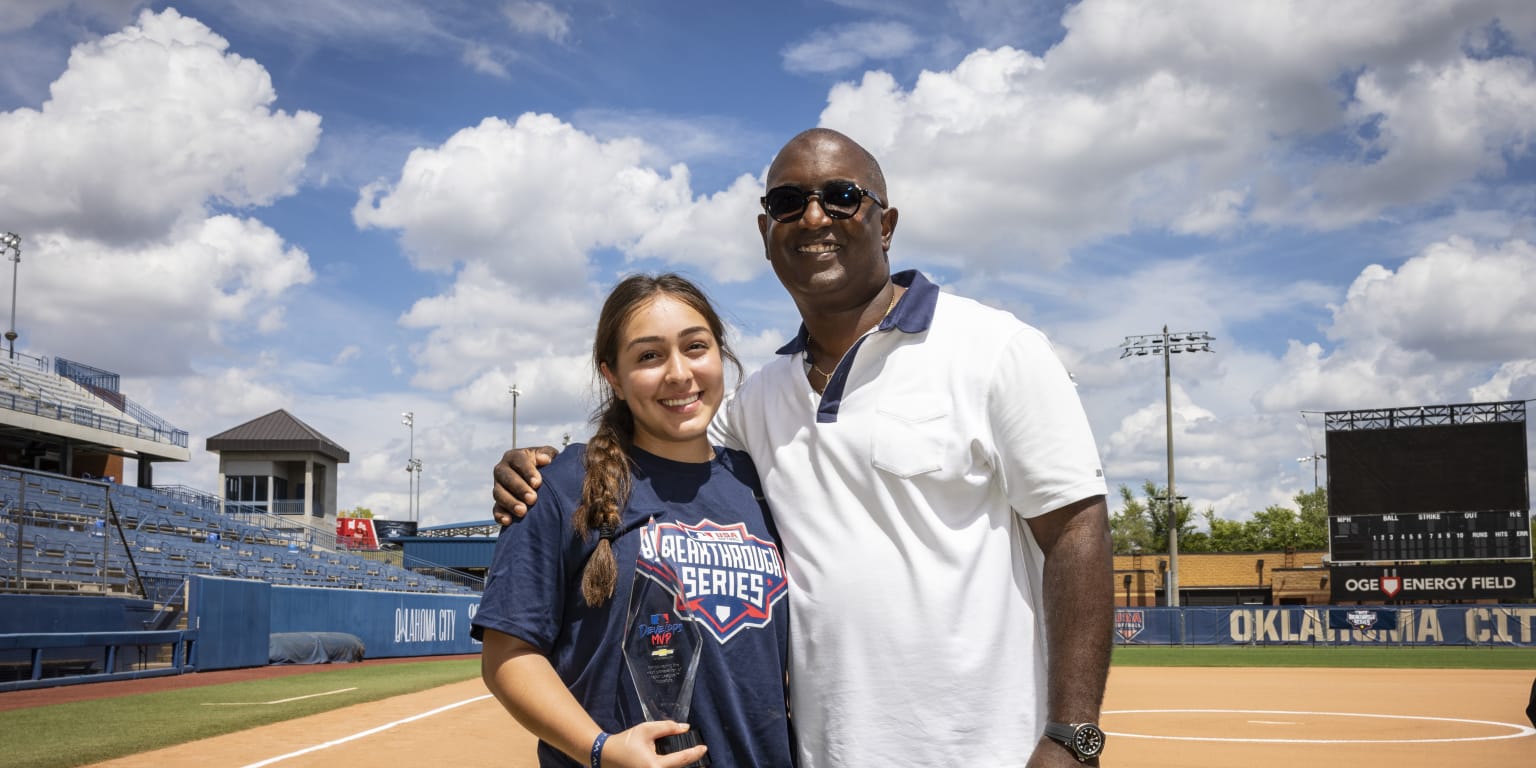 Dreaming the Big Dream: Texas Rangers Unveil New City Connect Uniforms –  SportsLogos.Net News