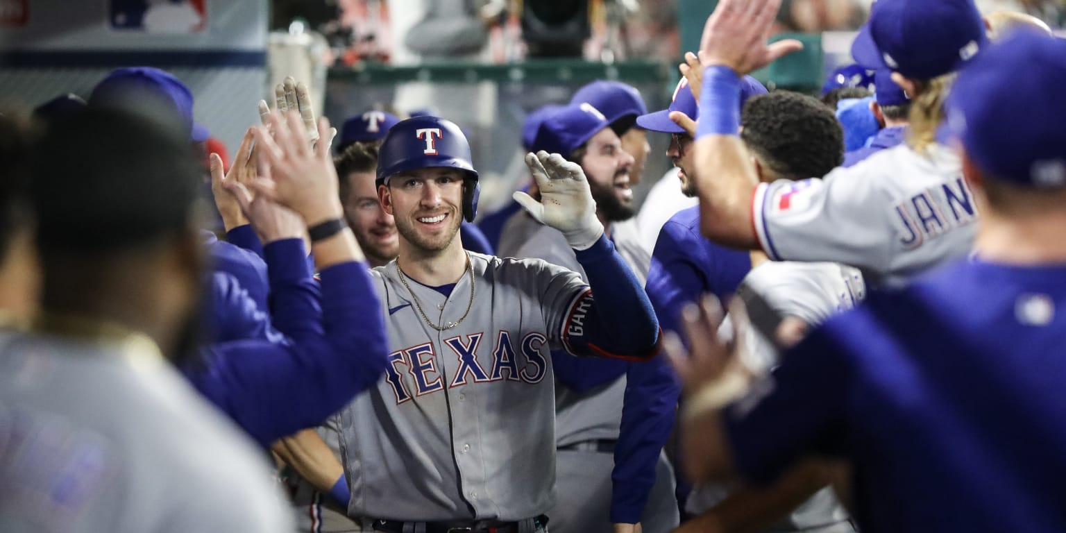 Texas Rangers fans disgusted by team's City Connect outfits: Must