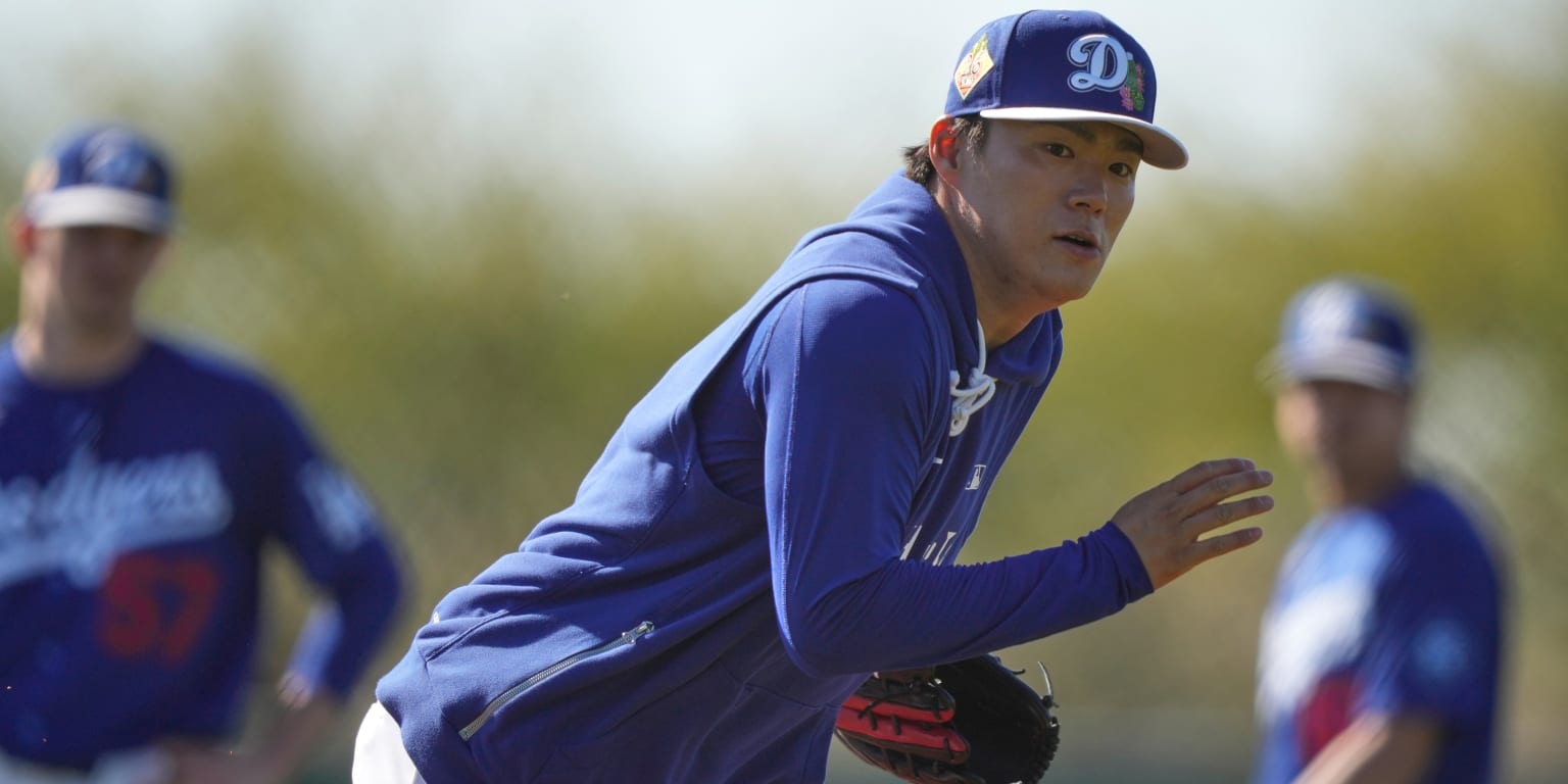 With World Series MVP on résumé, Yamamoto sets sights on Cy Young