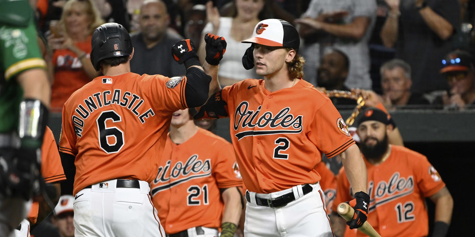 Orioles hit five homers to beat A's, win 4th straight