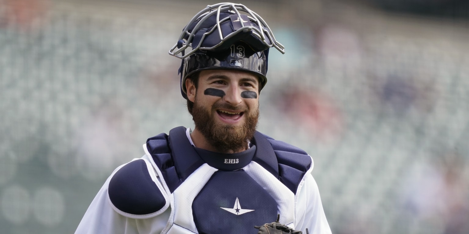 Brewers sign catcher Eric Haase to oneyear deal