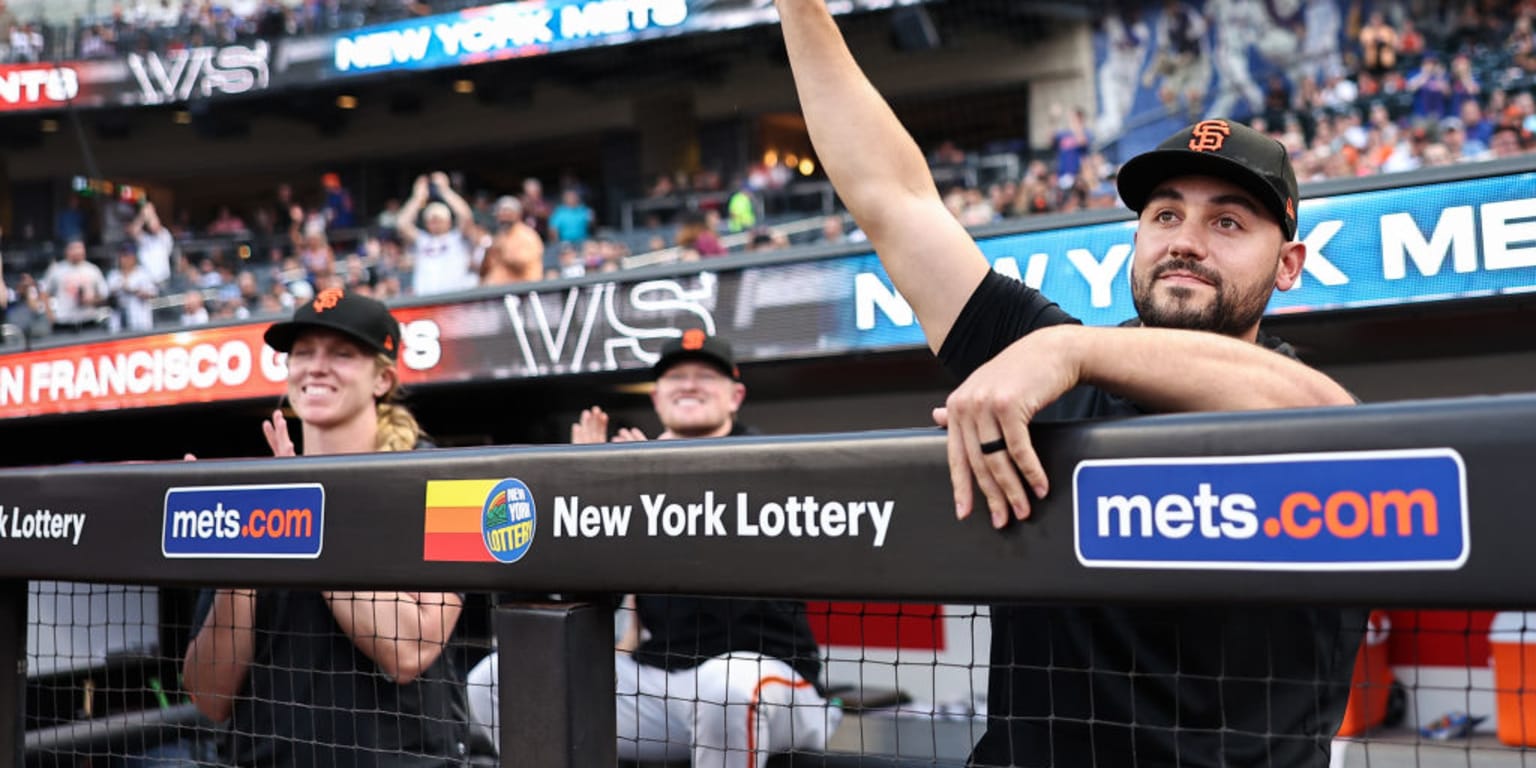 Ailing outfielder Michael Conforto makes emotional return to Citi Field  with the Giants