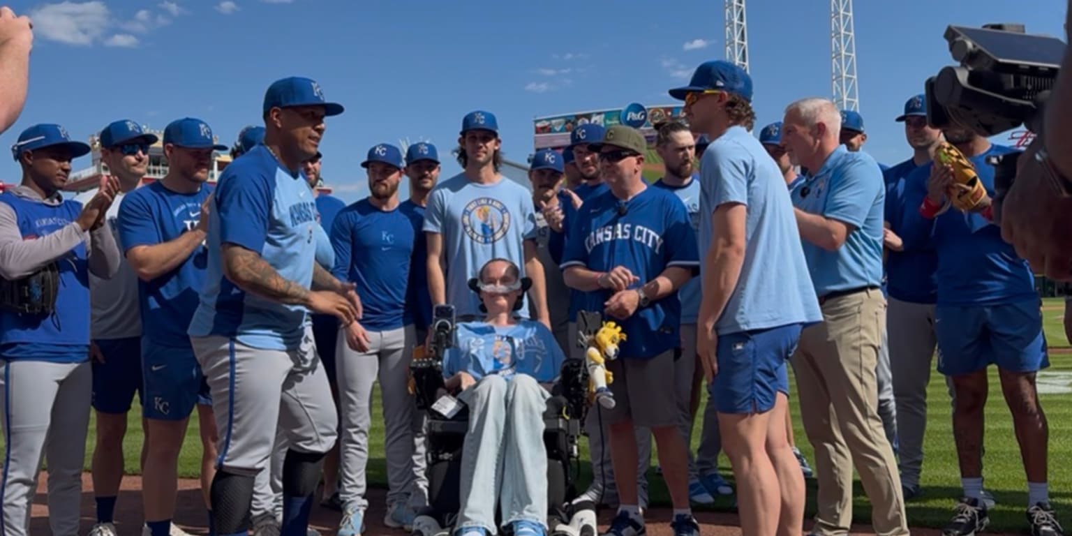 Royals reunite with superfan Nauser to commemorate Lou Gehrig Day