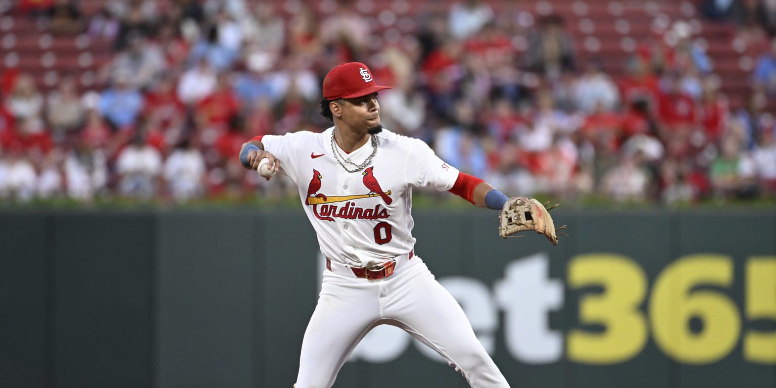 Cards shuffle lineup with Winn (left thumb) a late scratch