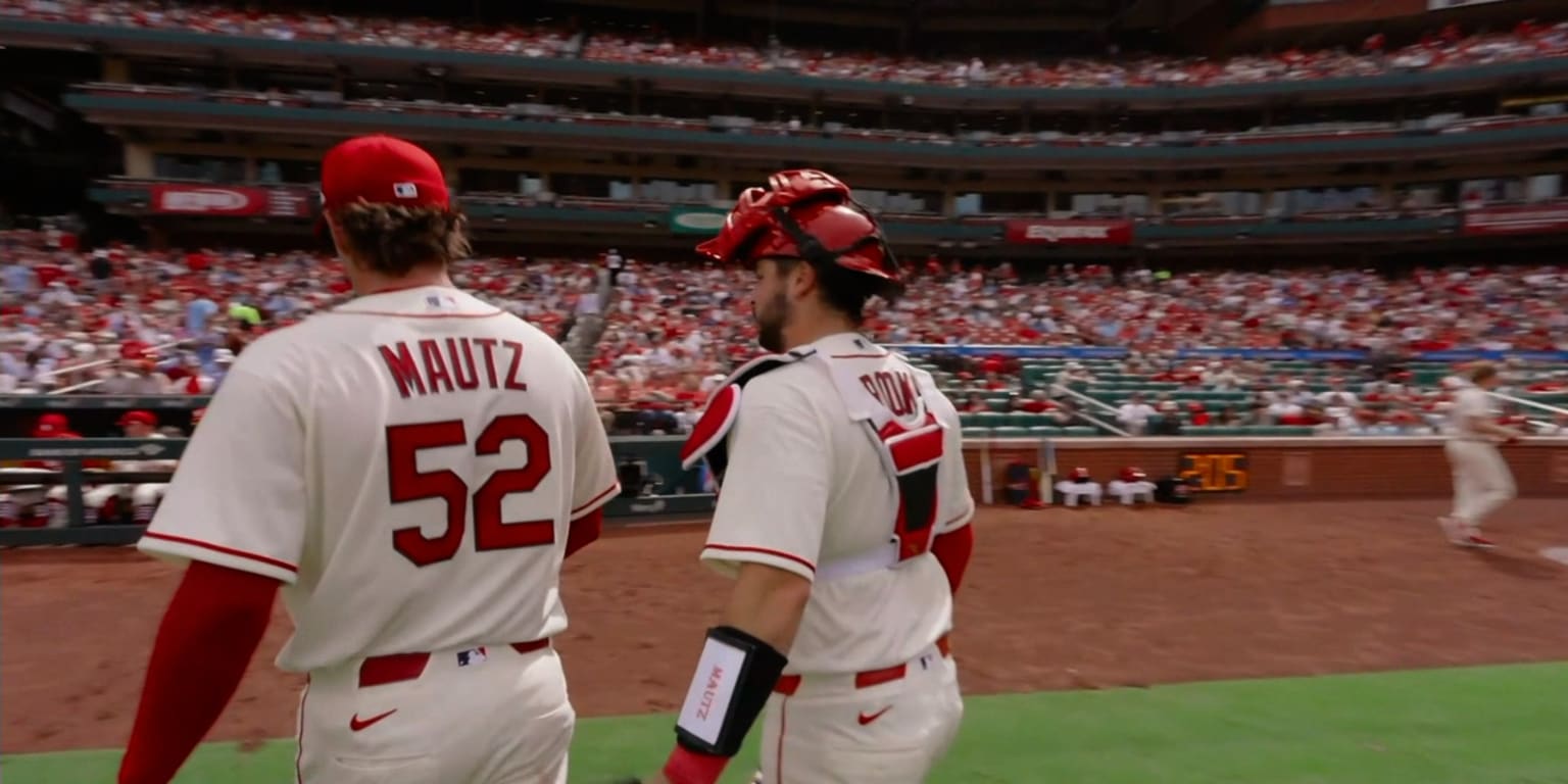 Mautz notches 8 K's in 3 relief innings in return to Cardinals