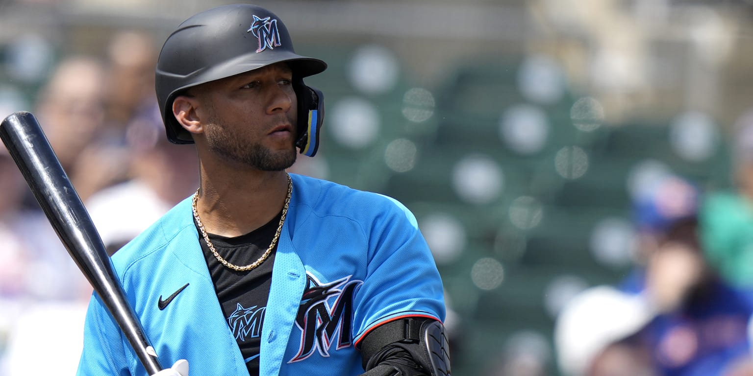 Yuli Gurriel, José Iglesias make Spring Training Marlins debuts