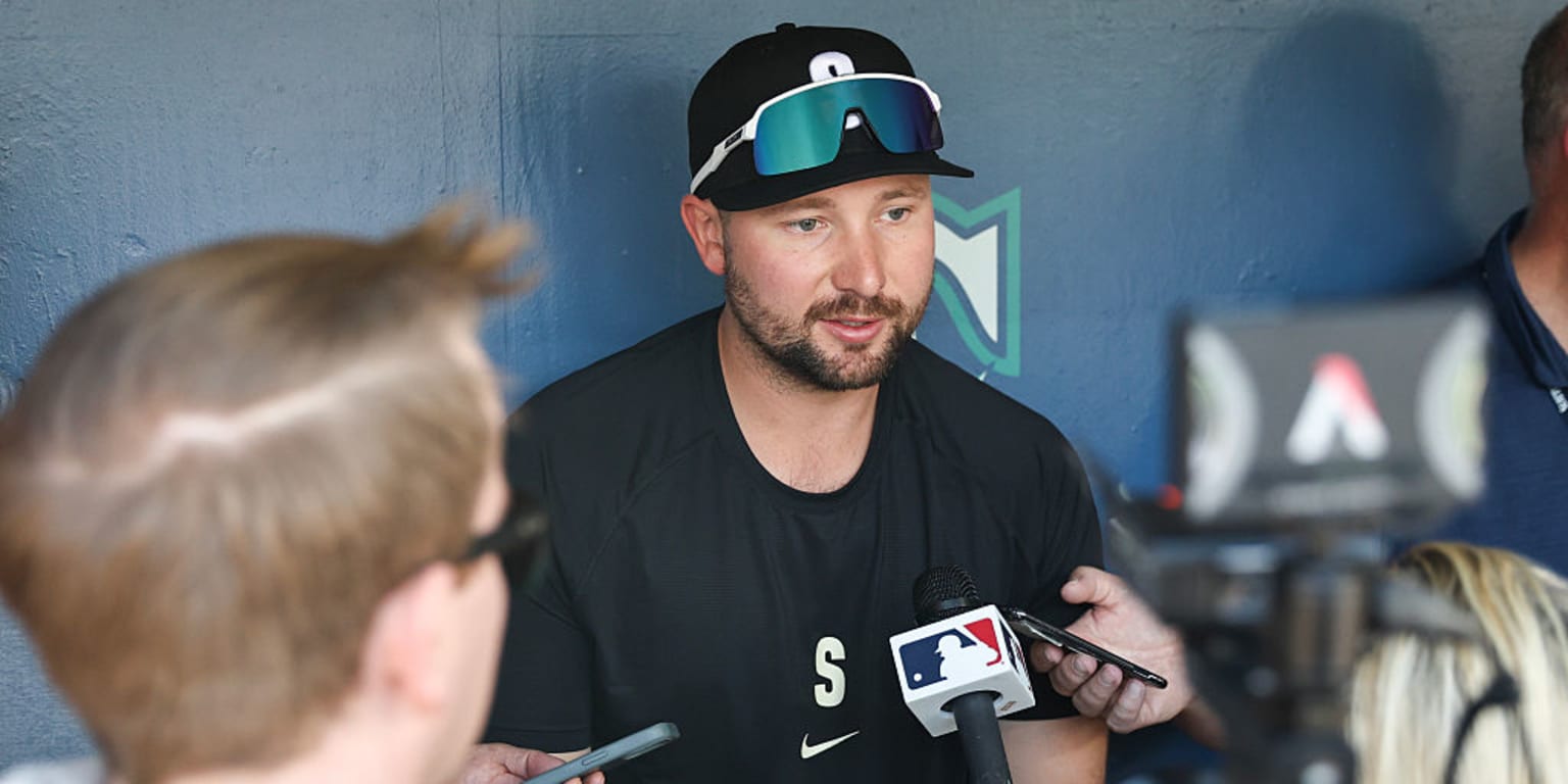 Crawford's homer flips the script in come-from-behind win