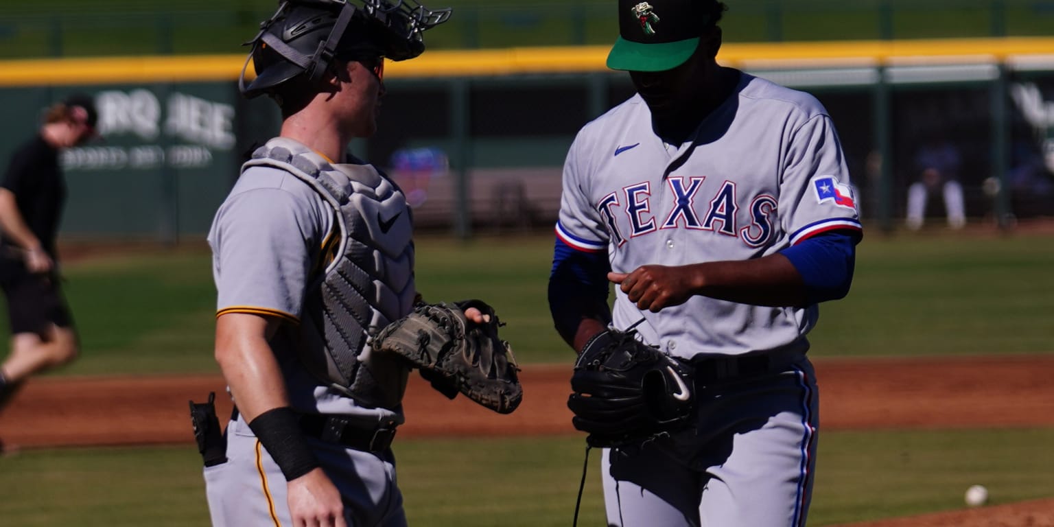 Kumar Rocker continues to improve in Arizona Fall League