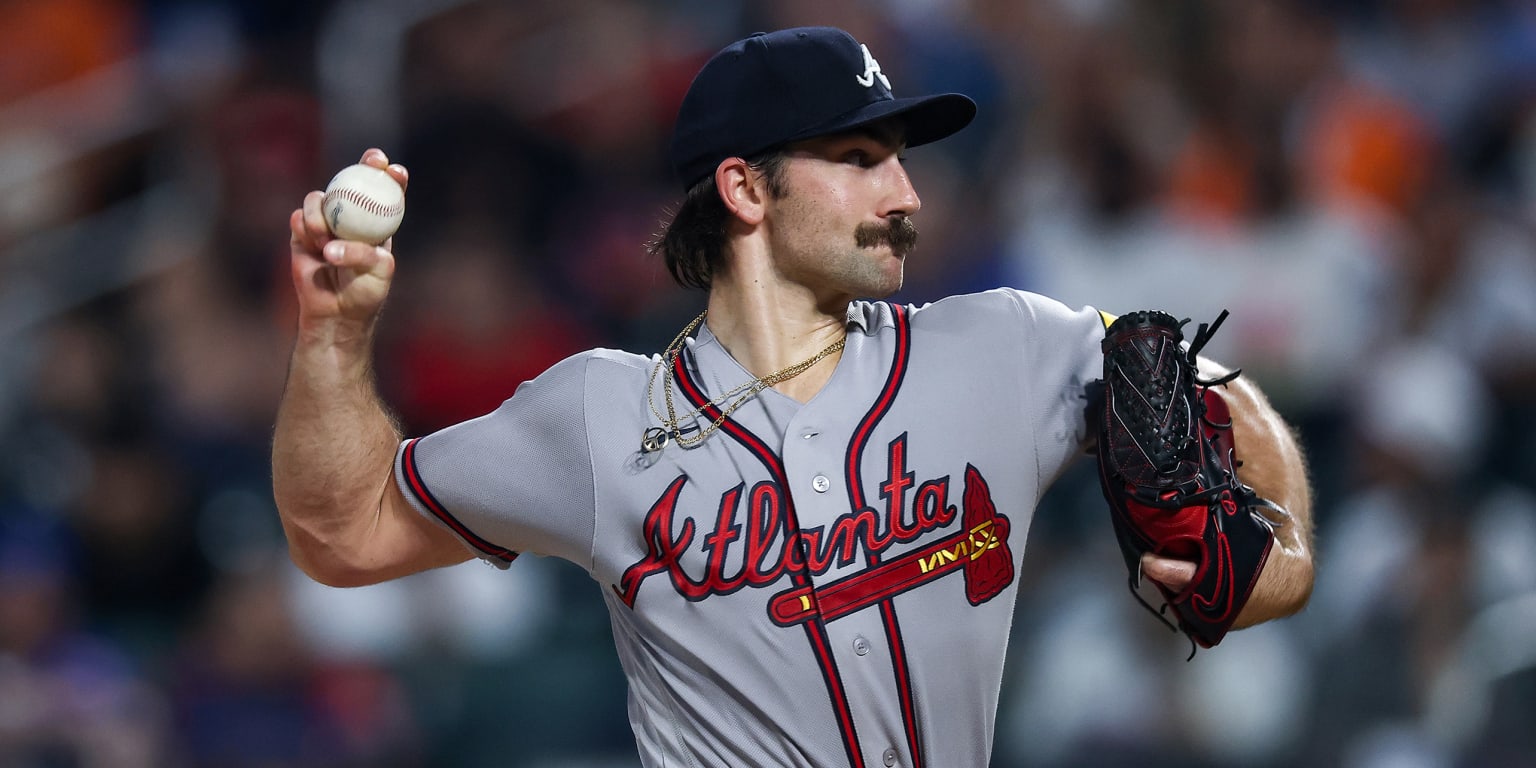Strider departs in 4th inning due to right arm soreness
