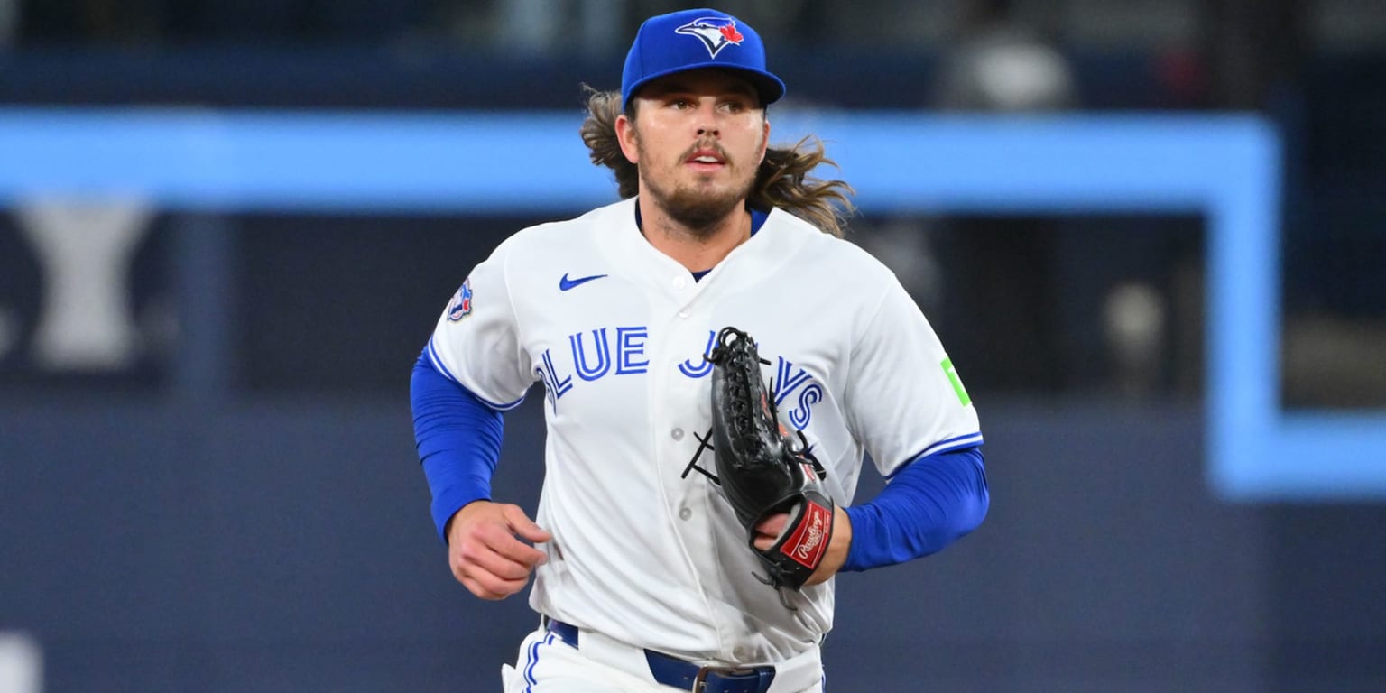 Barger back to IL with elbow inflammation, Lauer DFA'd in flurry of Blue Jays roster moves