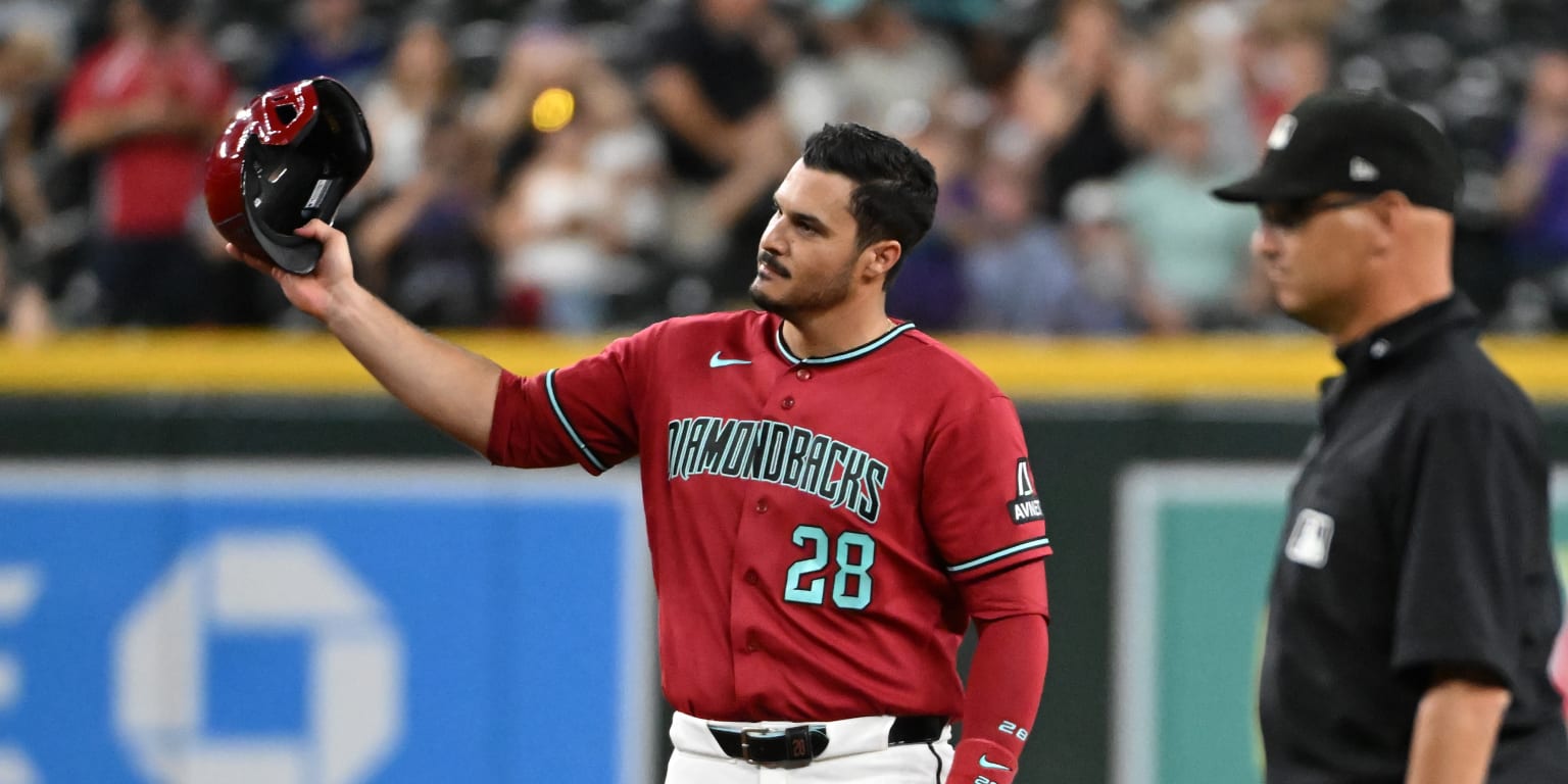 Nolan Arenado alcança 2.000 rebatidas na MLB e entra em clube seleto de jogadores ativos