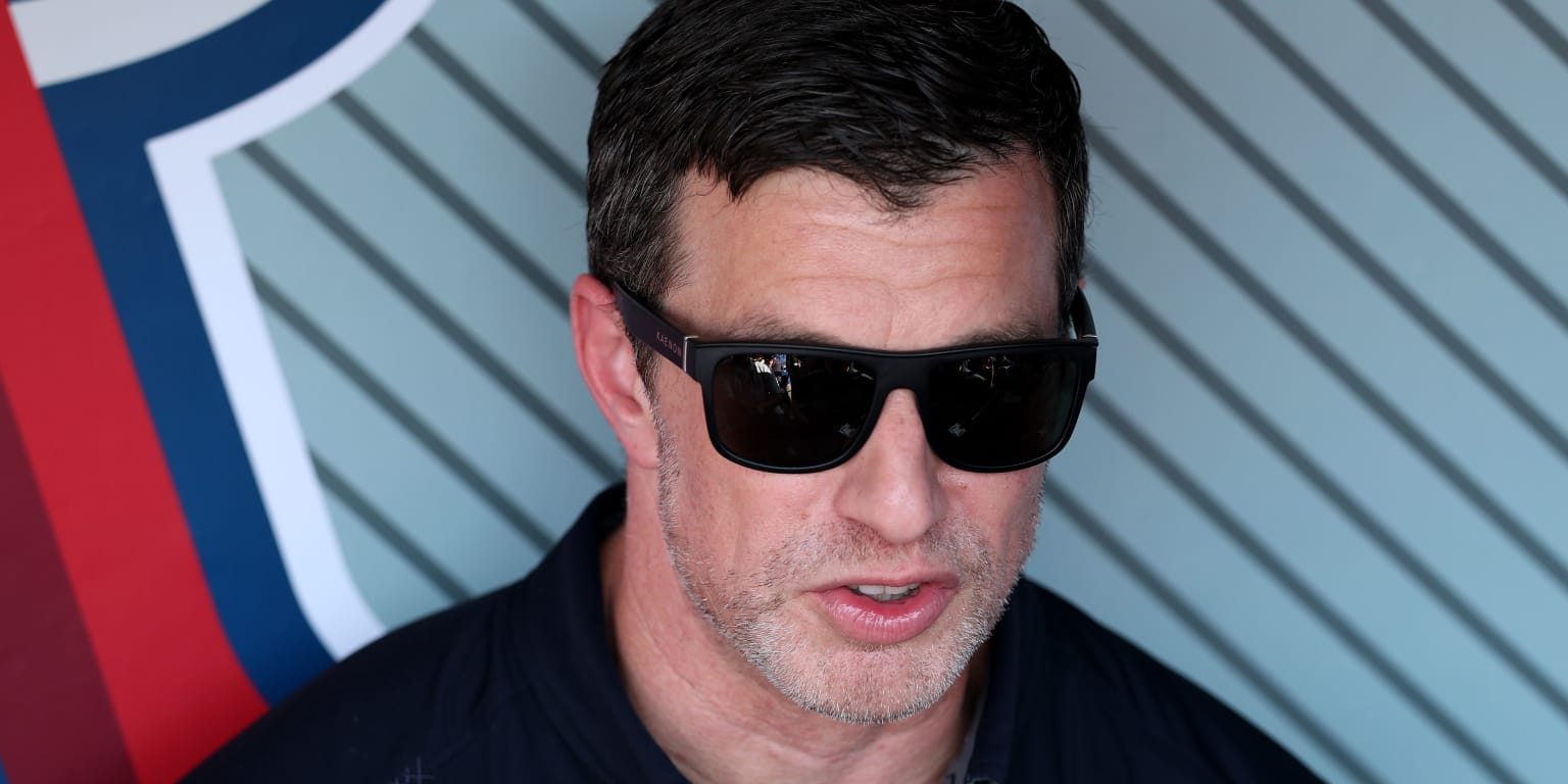 After big splash at Meetings, Dodgers not ruling out another