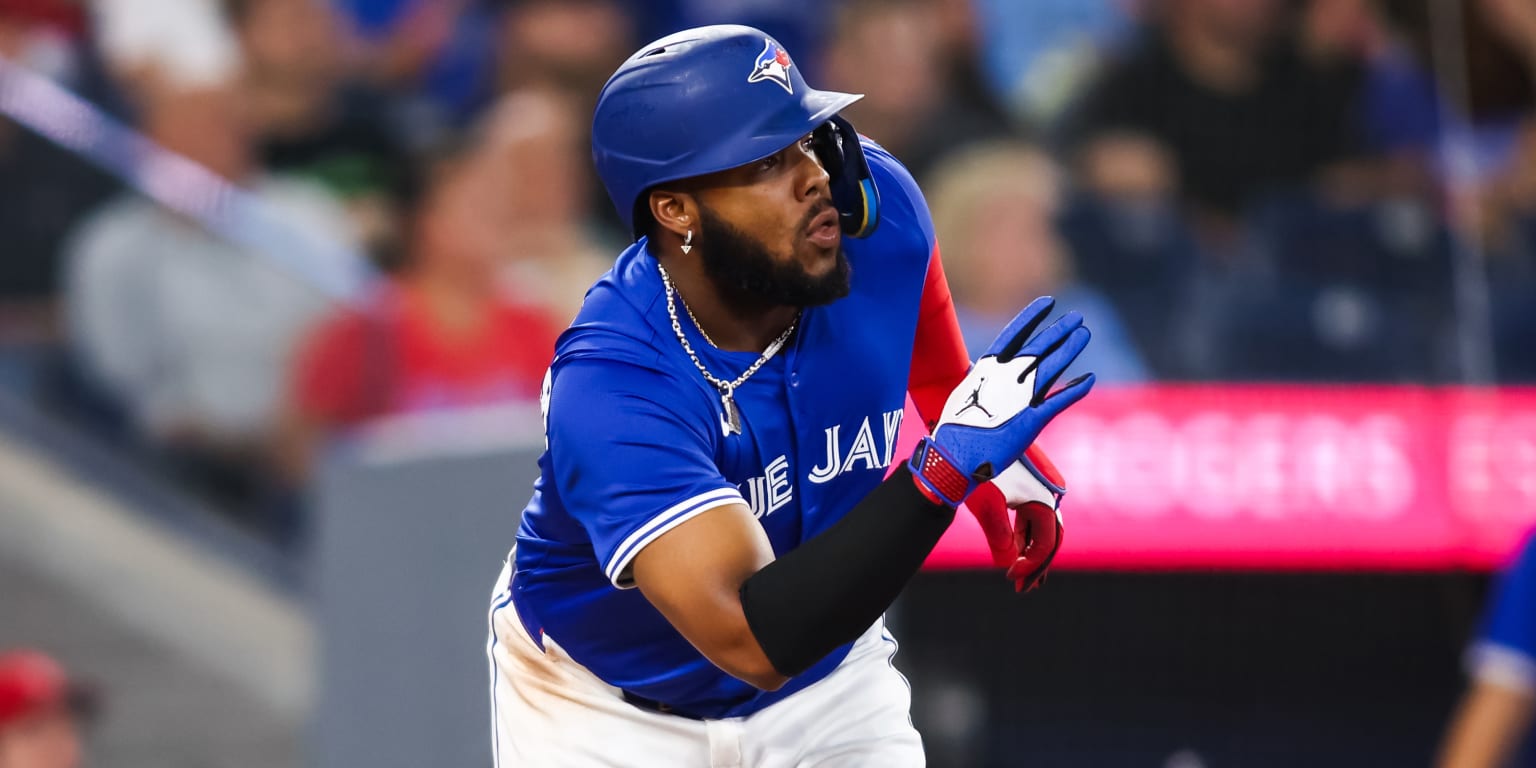 Vladdy's go-ahead screamer (115.7 mph!) sinks Yanks to open key set