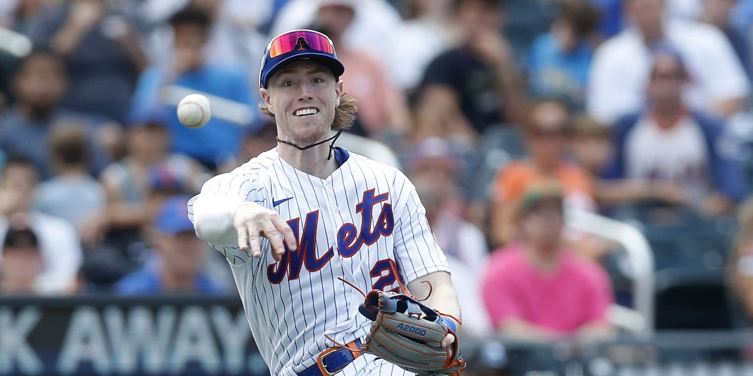 Brett Baty Homers in First Major League at-Bat for Mets - The New York Times